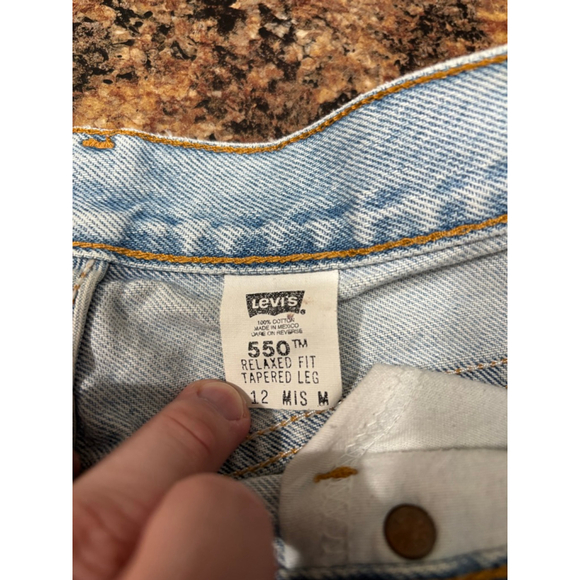 Levi’s 550 Relaxed Fit Tapered Jeans - Picture 3 of 5